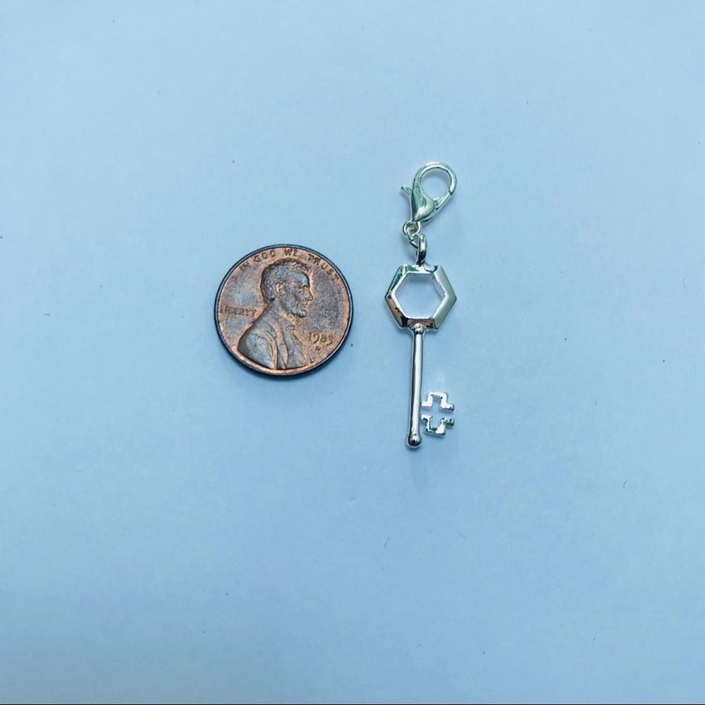 Key charm - Picture 5 of 5